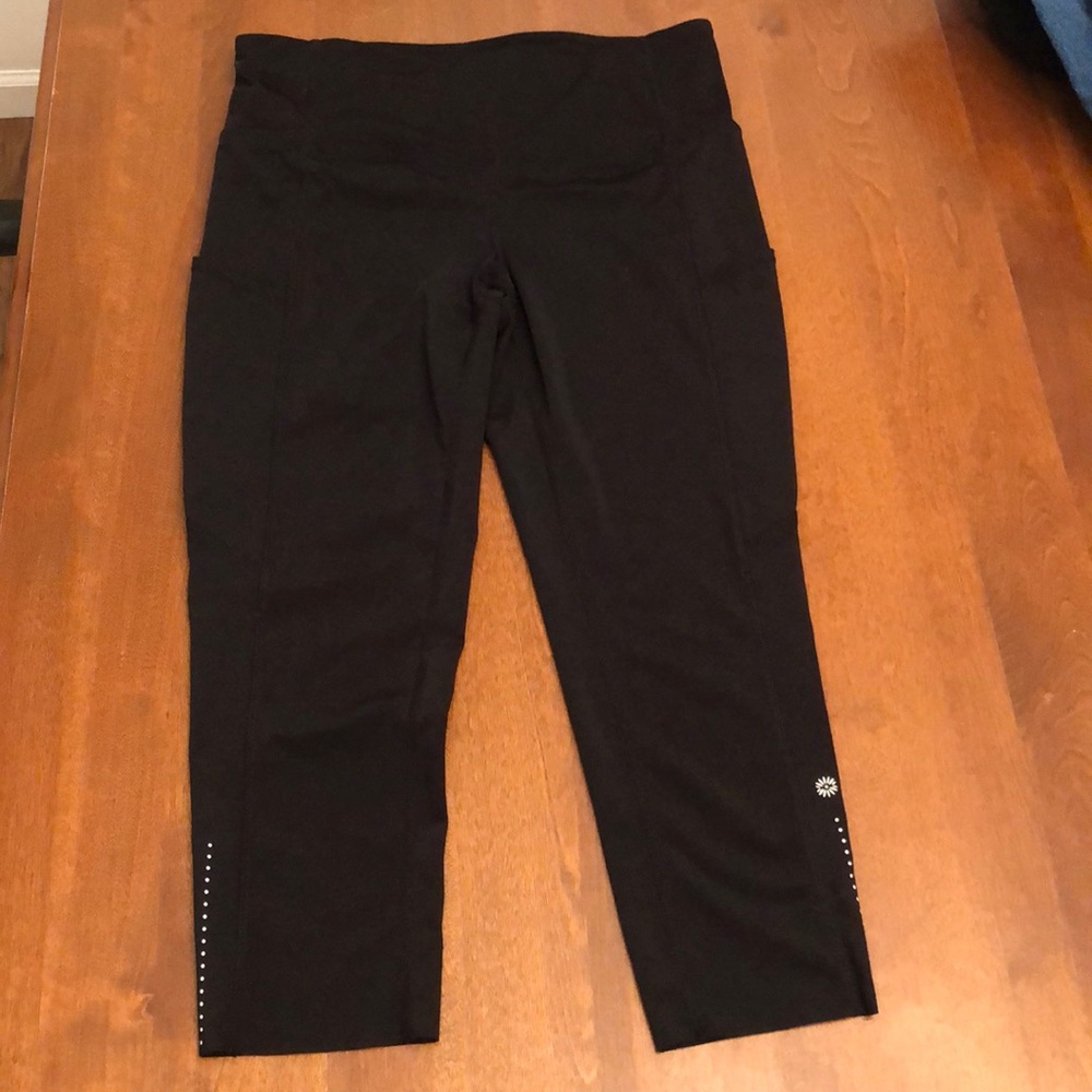 Size small black leggings with phone pocket